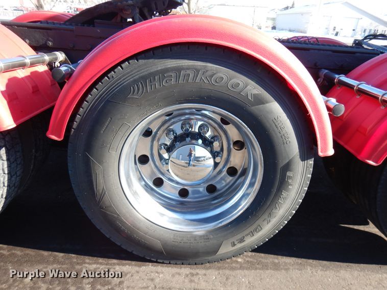 image for item IO9672 1998 Kenworth W900  semi truck