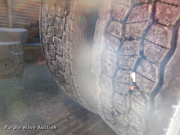 image for item IO9672 1998 Kenworth W900  semi truck