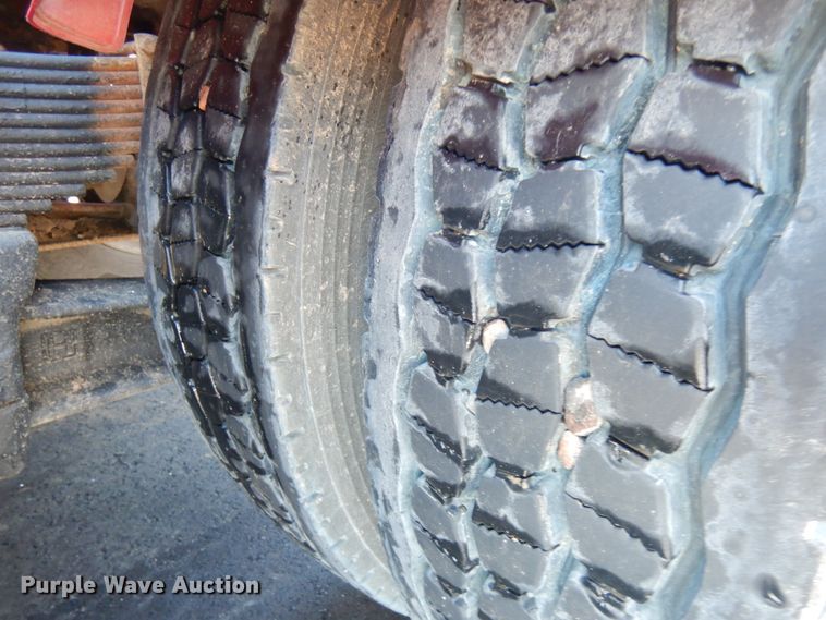 image for item IO9672 1998 Kenworth W900  semi truck