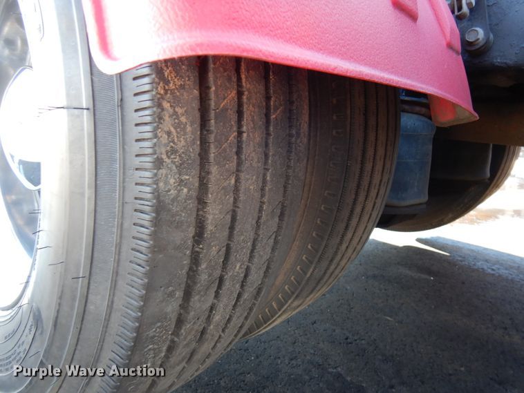 image for item IO9672 1998 Kenworth W900  semi truck