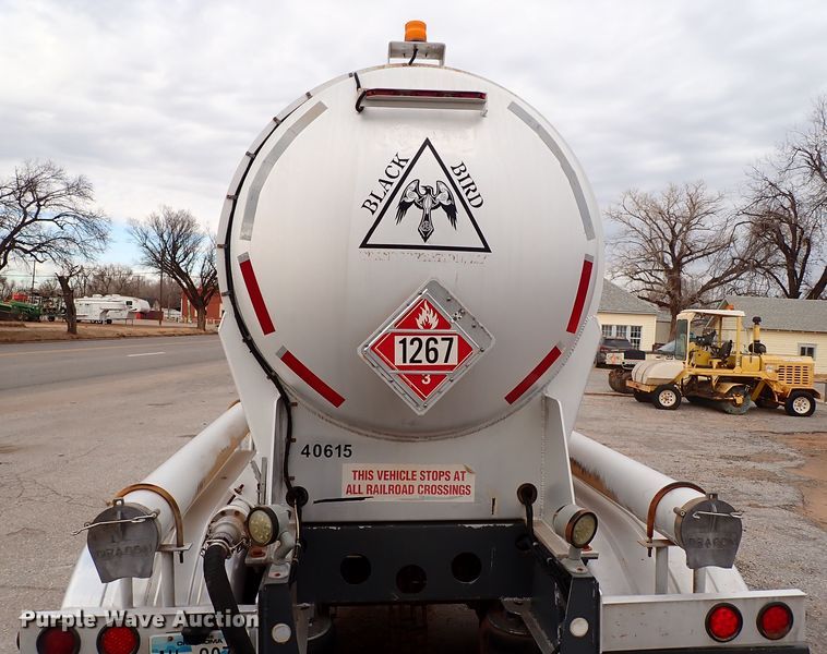 image for item IS9391 2015 Dragon  tank trailer