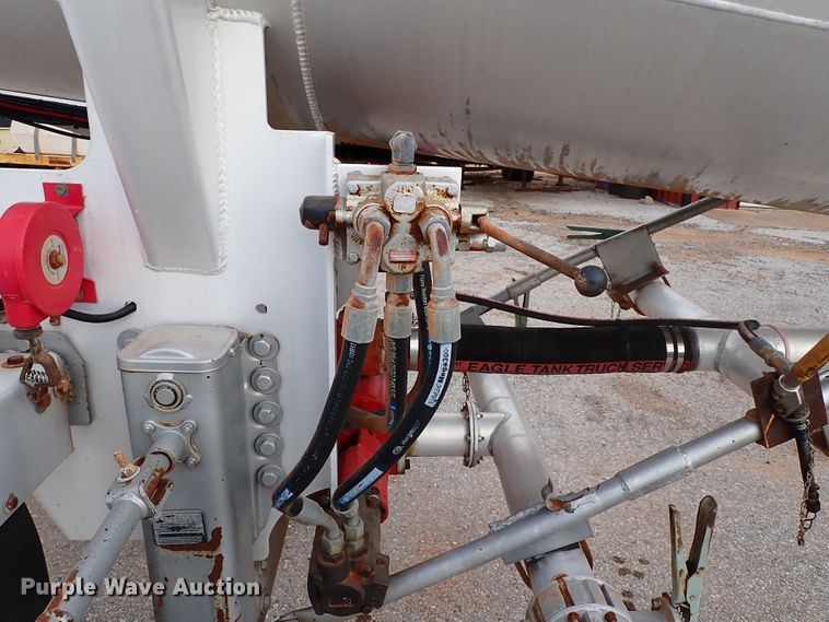 image for item IS9391 2015 Dragon  tank trailer