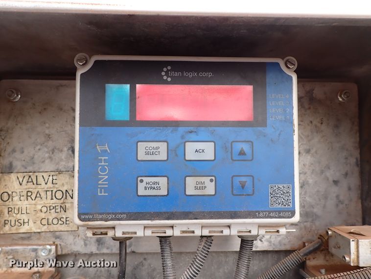 image for item IS9391 2015 Dragon  tank trailer