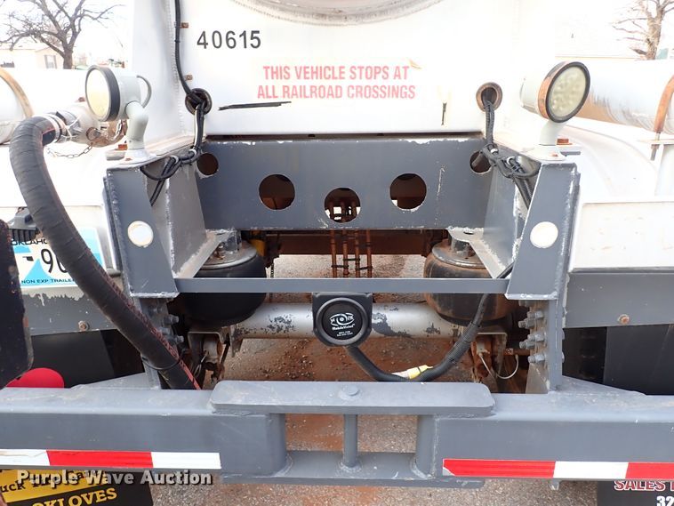 image for item IS9391 2015 Dragon  tank trailer