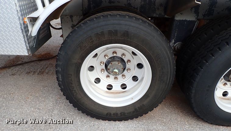 image for item IS9391 2015 Dragon  tank trailer