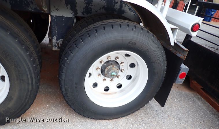 image for item IS9391 2015 Dragon  tank trailer