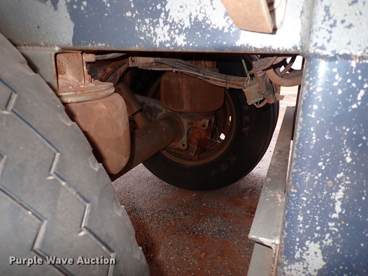 image for item IS9391 2015 Dragon  tank trailer