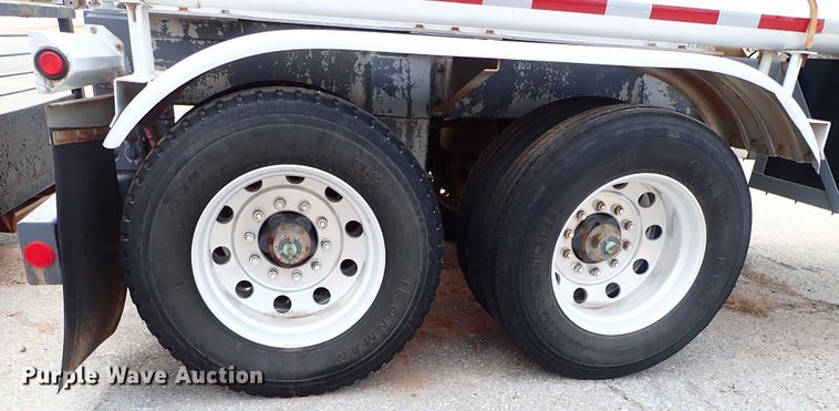 image for item IS9391 2015 Dragon  tank trailer