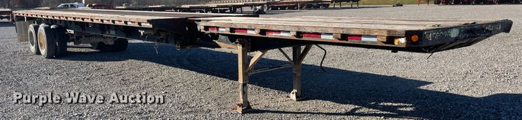 image for item IX9651 1999 Lufkin SE  extendable flatbed trailer