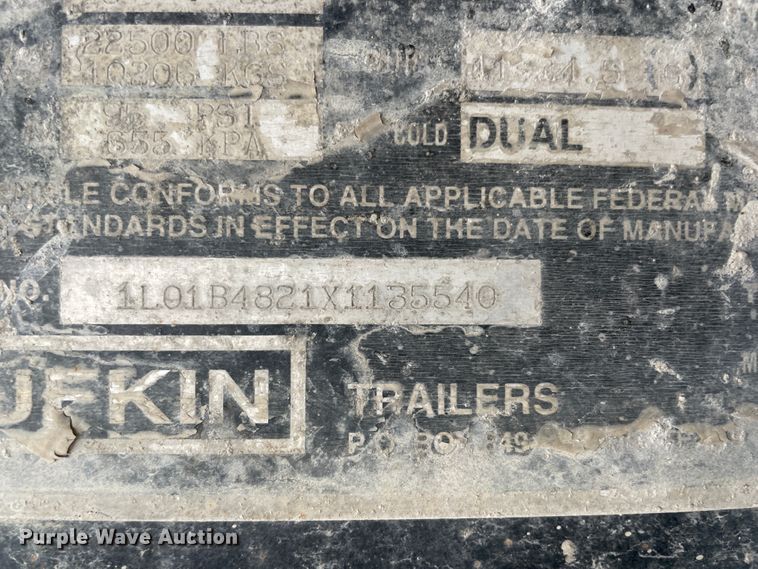 image for item IX9651 1999 Lufkin SE  extendable flatbed trailer