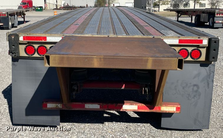 image for item IX9658 2006 Transcraft Eagle  flatbed trailer