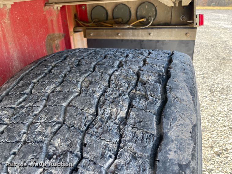 image for item IX9658 2006 Transcraft Eagle  flatbed trailer