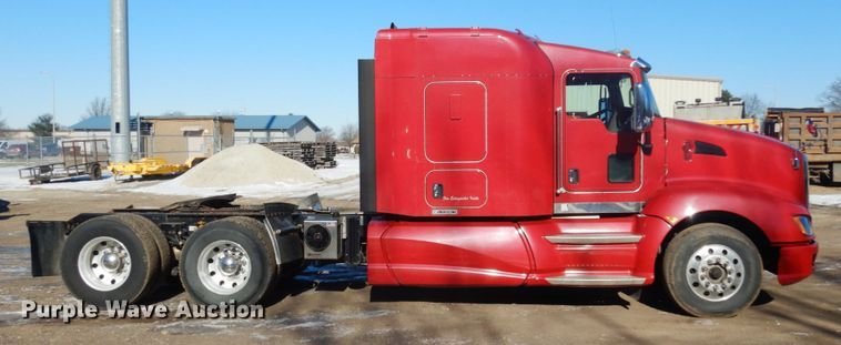 image for item JK9830 2013 Kenworth T660  semi truck