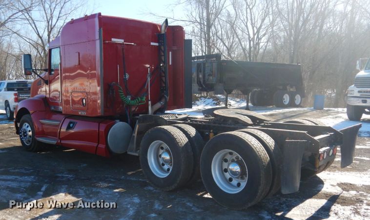 image for item JK9830 2013 Kenworth T660  semi truck