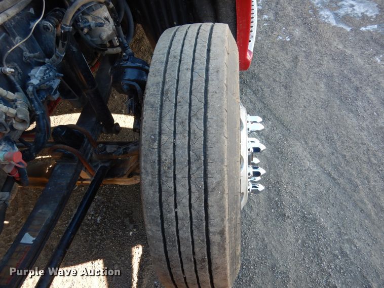 image for item JK9830 2013 Kenworth T660  semi truck