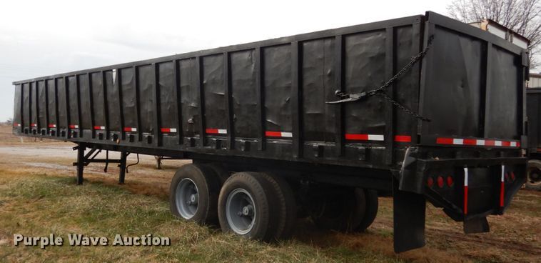 image for item JK9831 1972  scrap trailer