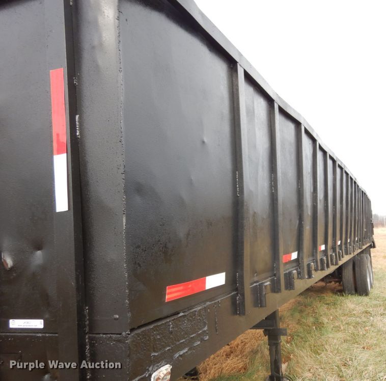 image for item JK9831 1972  scrap trailer