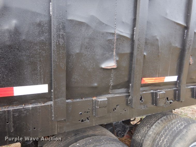 image for item JK9831 1972  scrap trailer