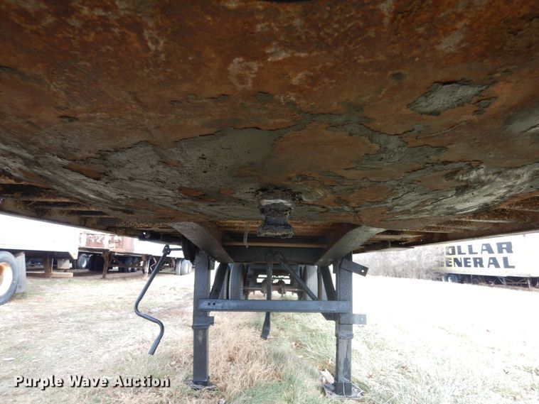 image for item JK9831 1972  scrap trailer