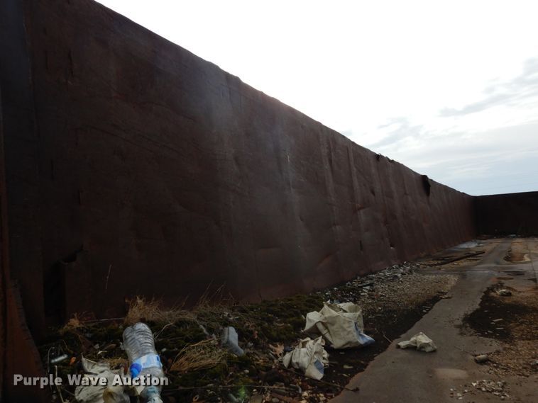 image for item JK9831 1972  scrap trailer