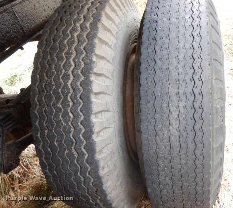 image for item JK9831 1972  scrap trailer