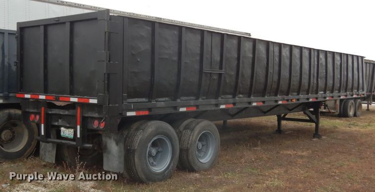 image for item JK9832 1972 Transcraft  scrap trailer