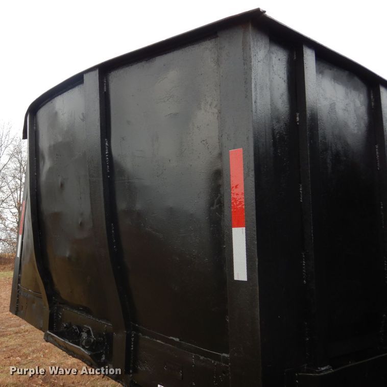 image for item JK9832 1972 Transcraft  scrap trailer