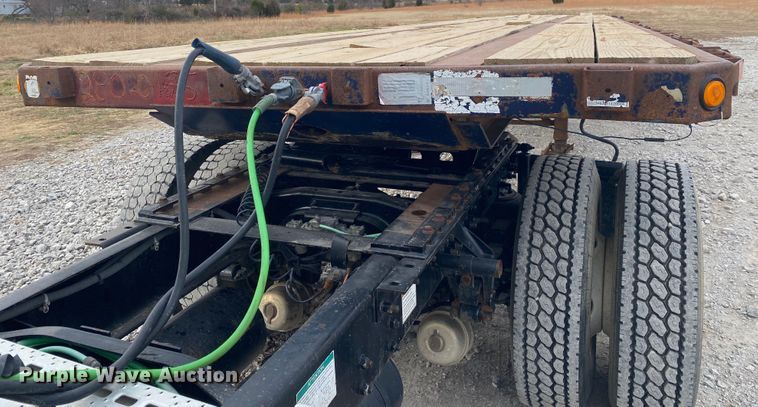 image for item JN9155 1996 Lufkin  flatbed trailer