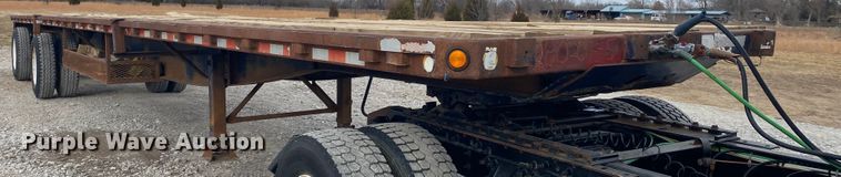 image for item JN9155 1996 Lufkin  flatbed trailer