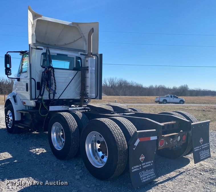 image for item JN9167 2012 International 8600  semi truck