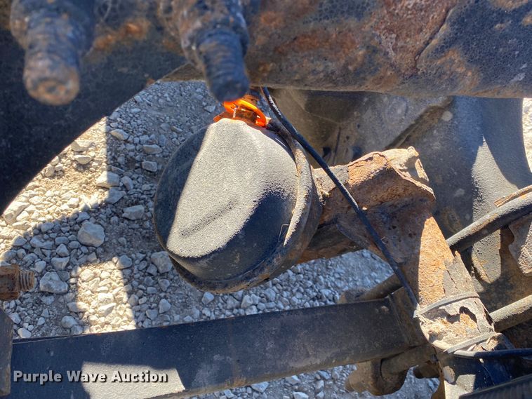 image for item JN9167 2012 International 8600  semi truck