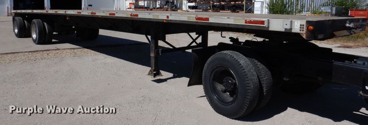 image for item KA9372 1999 Trailmobile Reintour  flatbed trailer