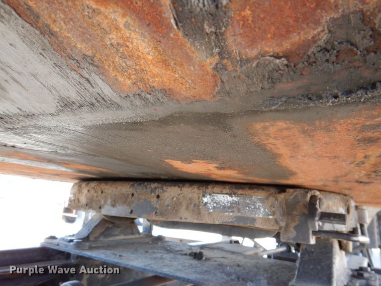 image for item KA9372 1999 Trailmobile Reintour  flatbed trailer