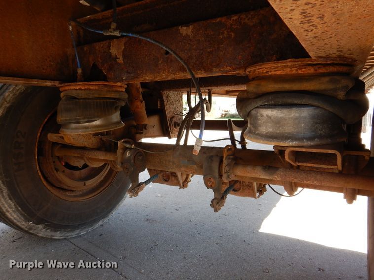 image for item KA9372 1999 Trailmobile Reintour  flatbed trailer