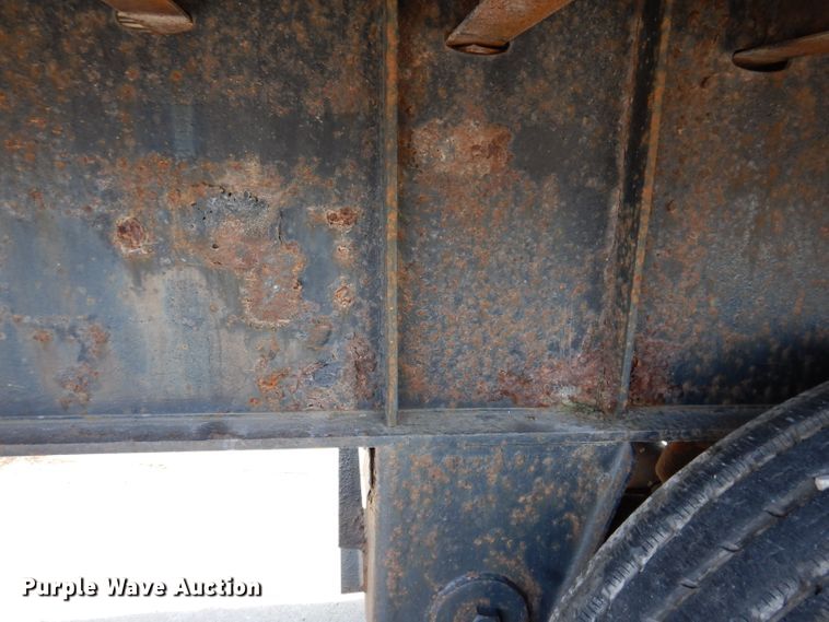 image for item KA9372 1999 Trailmobile Reintour  flatbed trailer