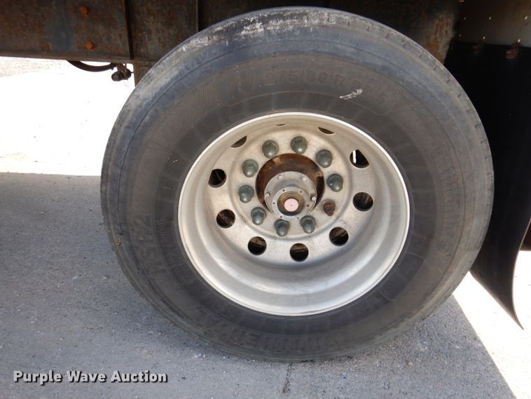 image for item KA9372 1999 Trailmobile Reintour  flatbed trailer