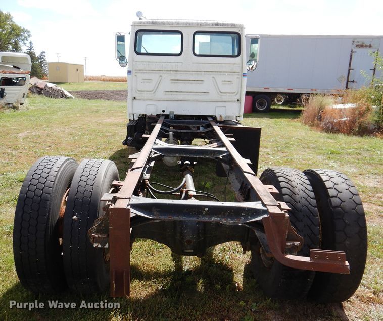 image for item KA9373 1998 Mack CS300P  truck cab and chassis