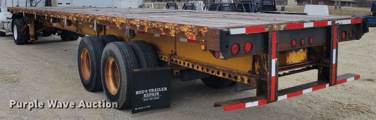 image for item KH9859 1999 Great Dane GPEA-245-75  extendable flatbed trailer
