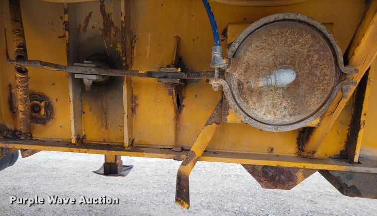 image for item KH9859 1999 Great Dane GPEA-245-75  extendable flatbed trailer