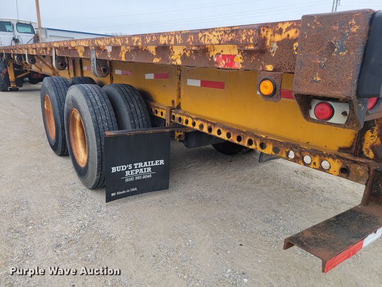 image for item KH9859 1999 Great Dane GPEA-245-75  extendable flatbed trailer