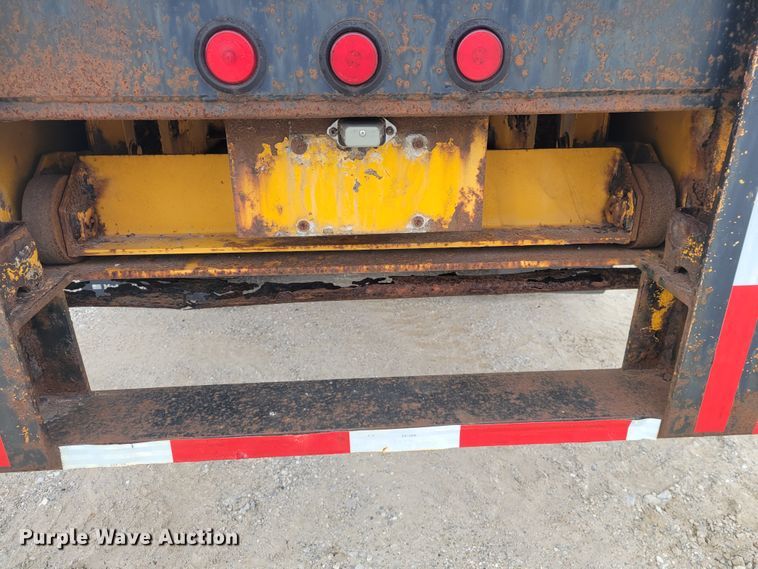 image for item KH9859 1999 Great Dane GPEA-245-75  extendable flatbed trailer