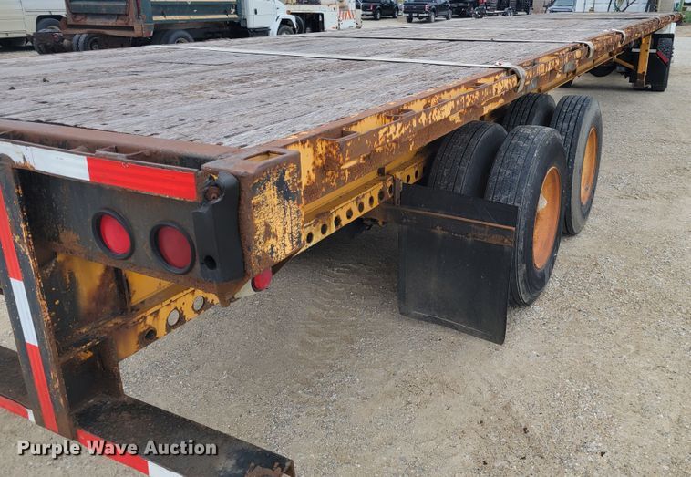 image for item KH9859 1999 Great Dane GPEA-245-75  extendable flatbed trailer