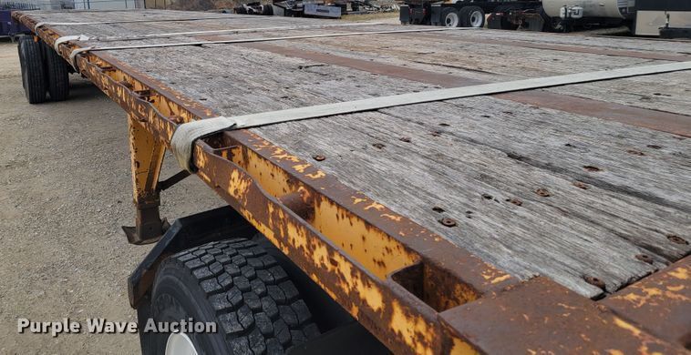 image for item KH9859 1999 Great Dane GPEA-245-75  extendable flatbed trailer