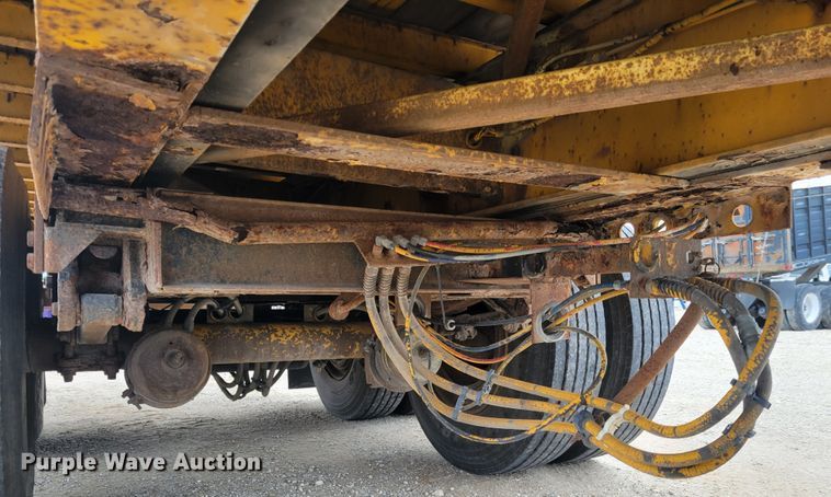 image for item KH9859 1999 Great Dane GPEA-245-75  extendable flatbed trailer