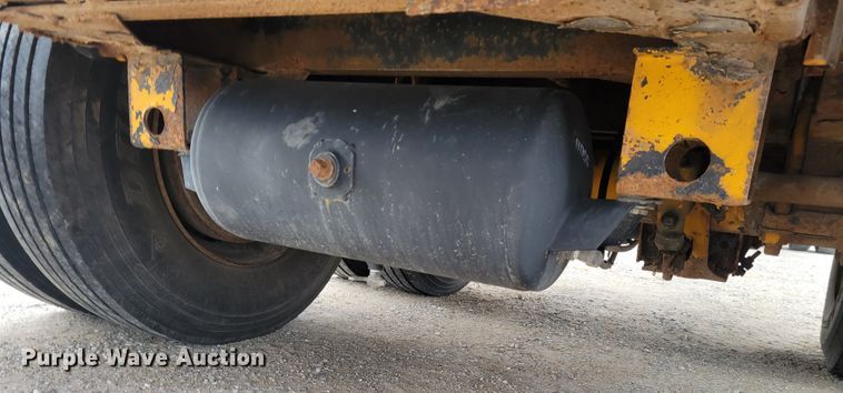 image for item KH9859 1999 Great Dane GPEA-245-75  extendable flatbed trailer