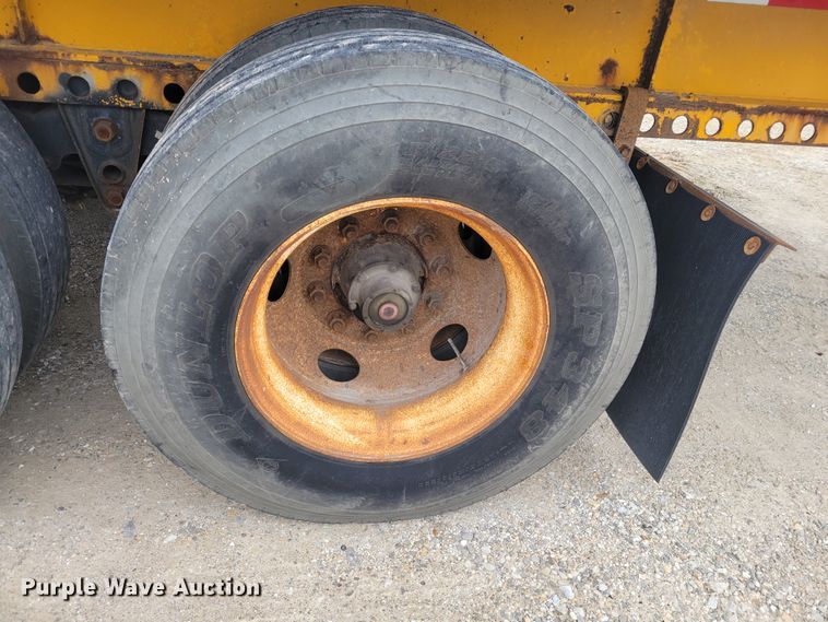 image for item KH9859 1999 Great Dane GPEA-245-75  extendable flatbed trailer