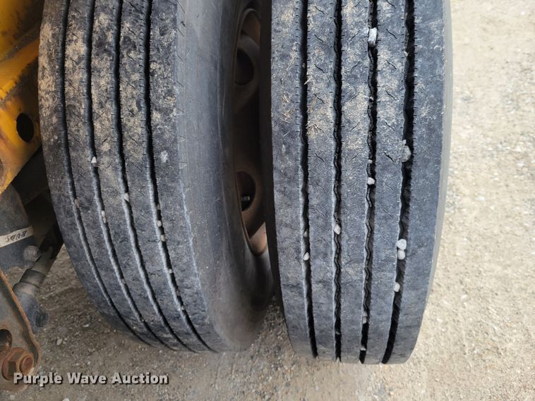 image for item KH9859 1999 Great Dane GPEA-245-75  extendable flatbed trailer