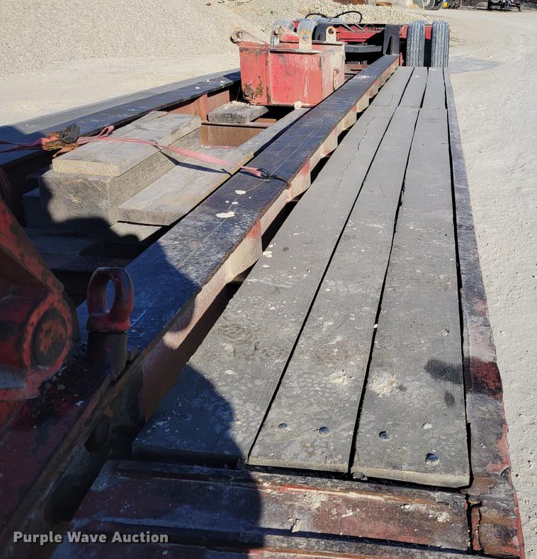 image for item KH9906 1989 Talbert T3D-40-HRG-1-T1  lowboy equipment trailer