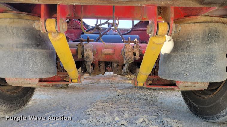 image for item KH9906 1989 Talbert T3D-40-HRG-1-T1  lowboy equipment trailer