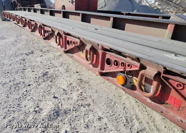 image for item KH9906 1989 Talbert T3D-40-HRG-1-T1  lowboy equipment trailer